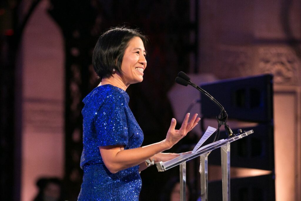 2ed3a74d-fb7d-42a9-aa3e-82b8e59fc9af