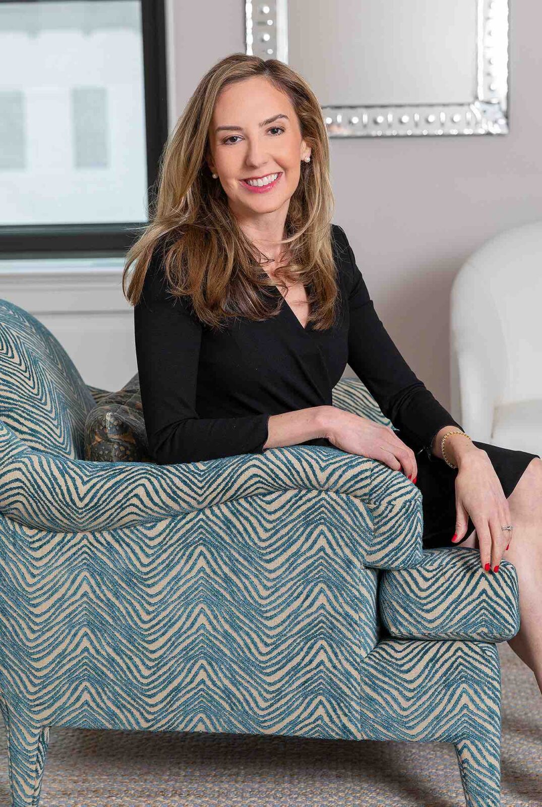 2Official Lucinda Photo - Lindsey Beilue