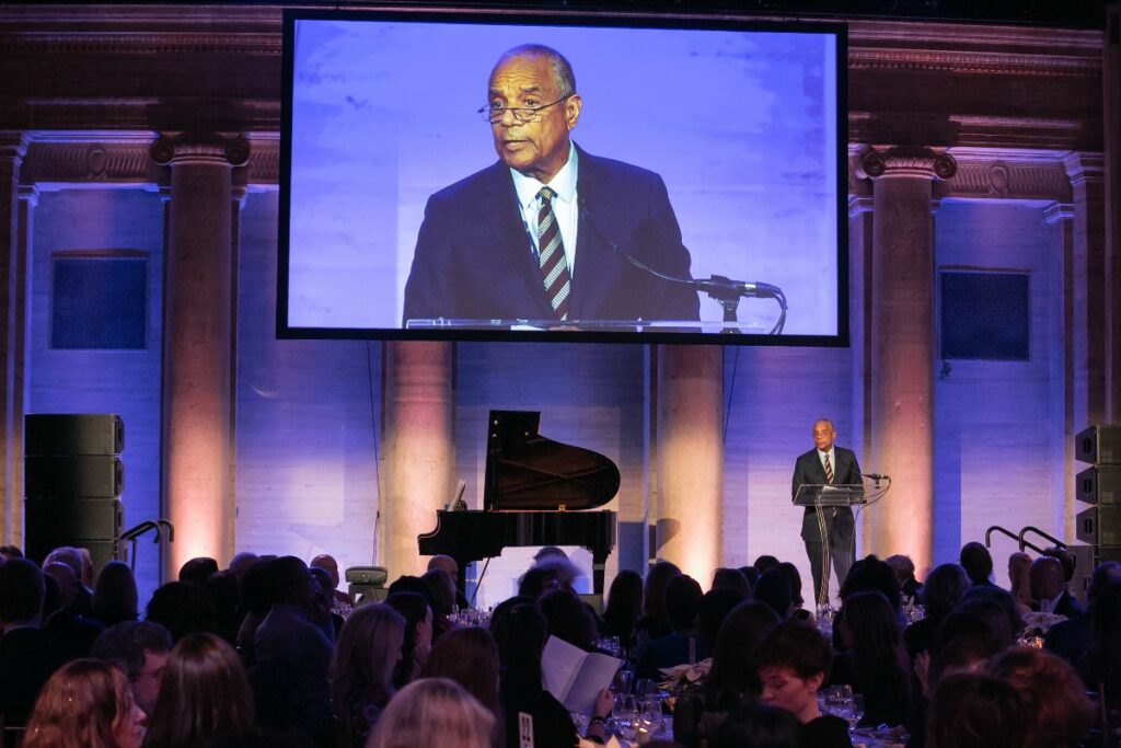 61e13643-440d-788d-6d5b-ca3aea7402de