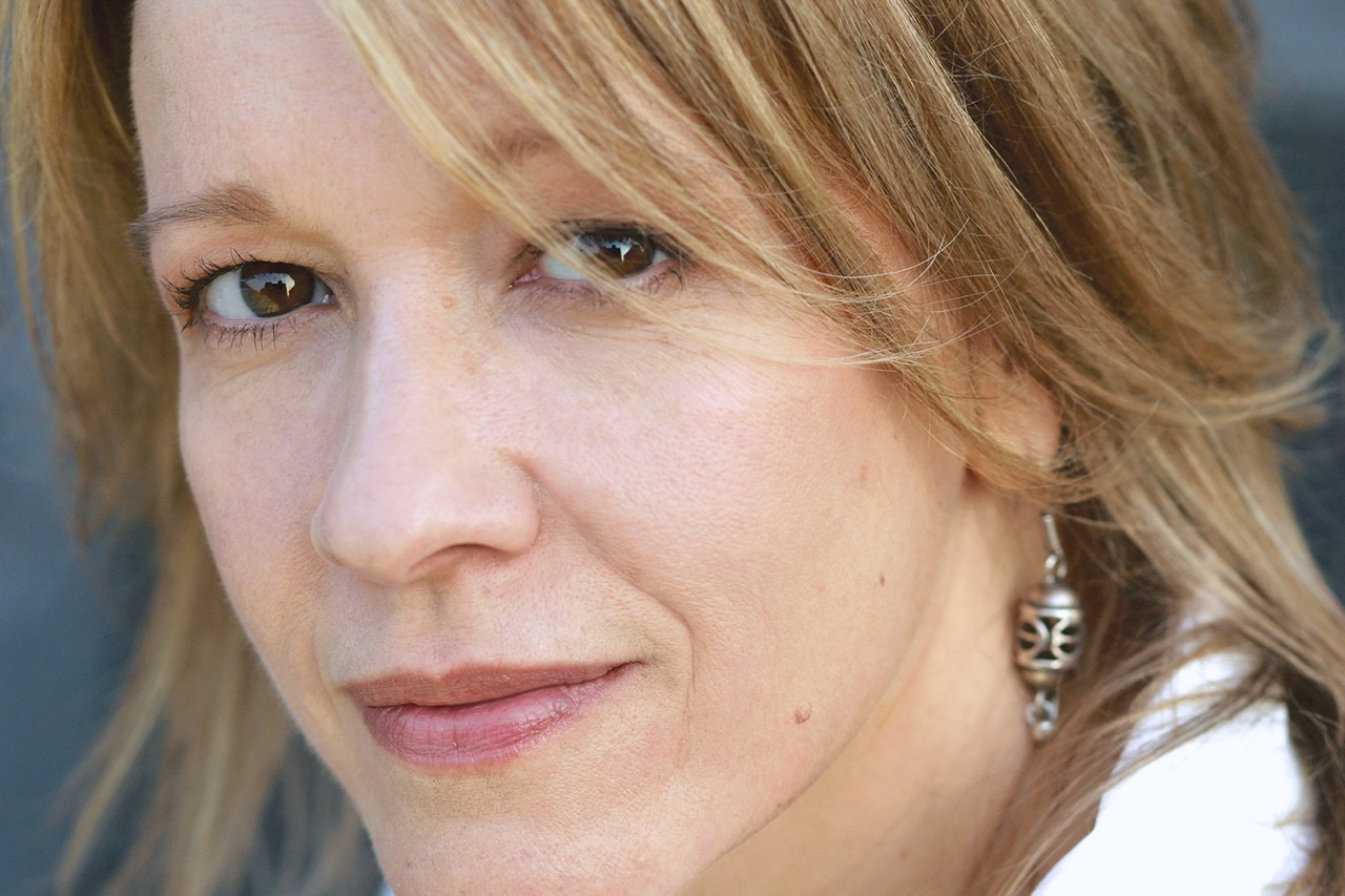 Emond_Linda_180_ret Large